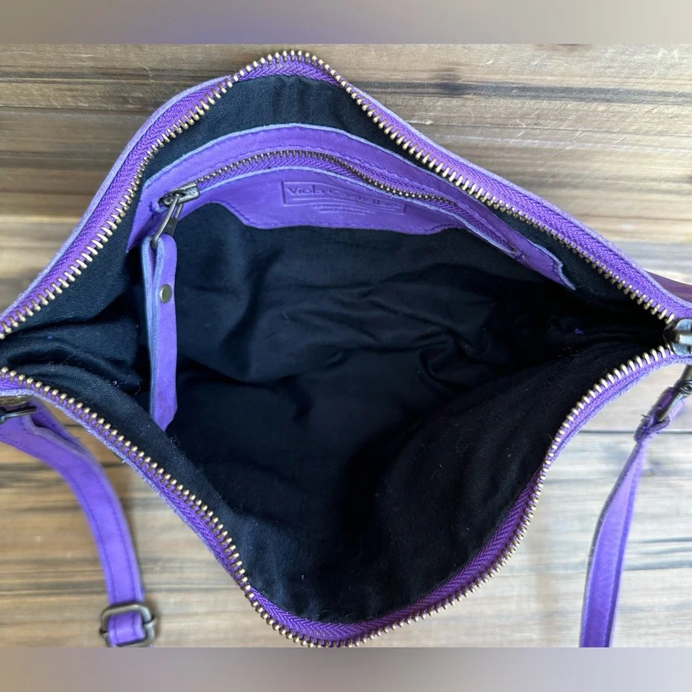 Viola Castellani Milano Studded Italian Leather ‘Star’ Patch Crossbody Handbag - Picture 12 of 14